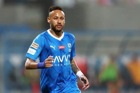 نيمار يخضع للفحص الطبي بعد تعرضه للإصابة مع الهلال